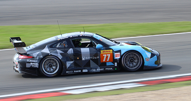 Porsche #77