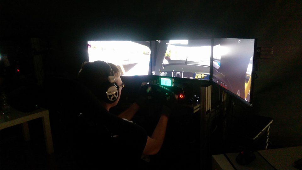 GTR24h: TT SimRacing auf dem Weg zum Sieg
