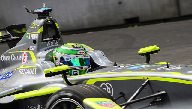 19244162185_3a3a7fdbdb_z