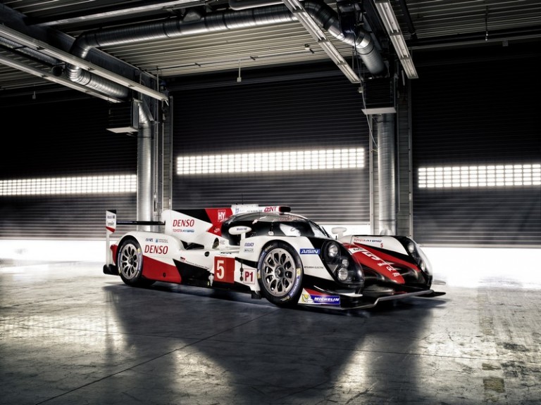 Toyota zeigt seinen TS050 Hybrid