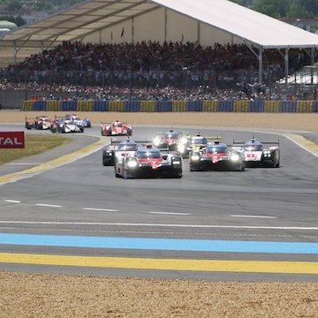 Porsche gewinnt dramatisches Rennen in Le Mans