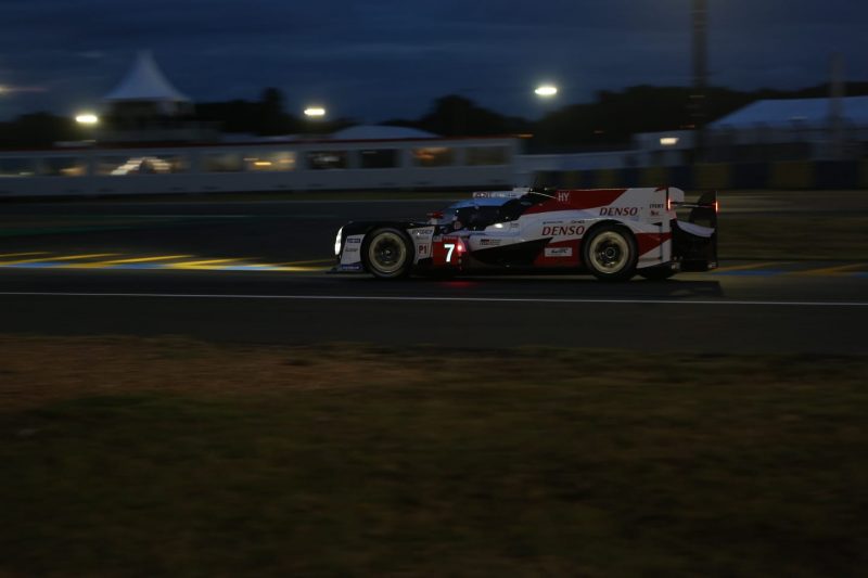 Toyota steht nach derm ersten Qualifiyng vorläufig auf der Pole-Positon