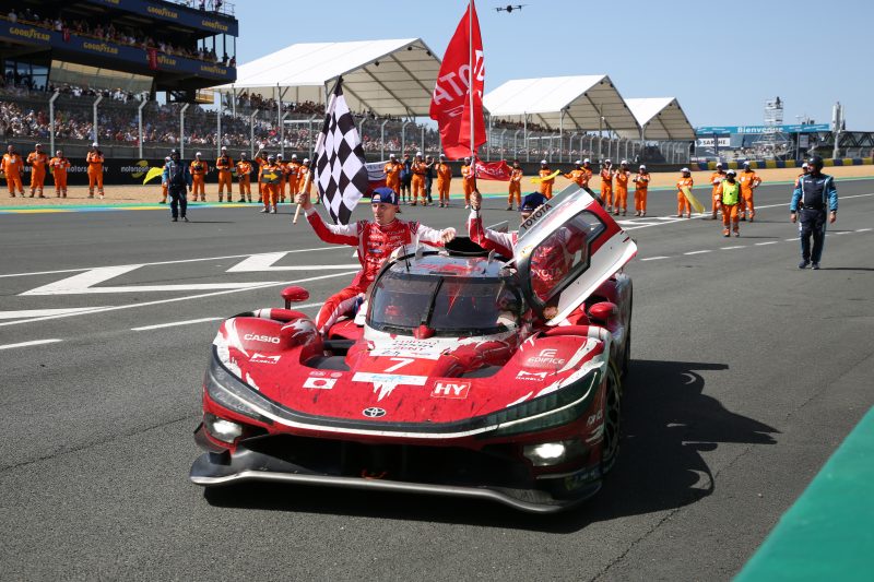 Toyota holt 6. Le-Mans-Sieg nach packendem Dreikampf mit BMW und Cadillac