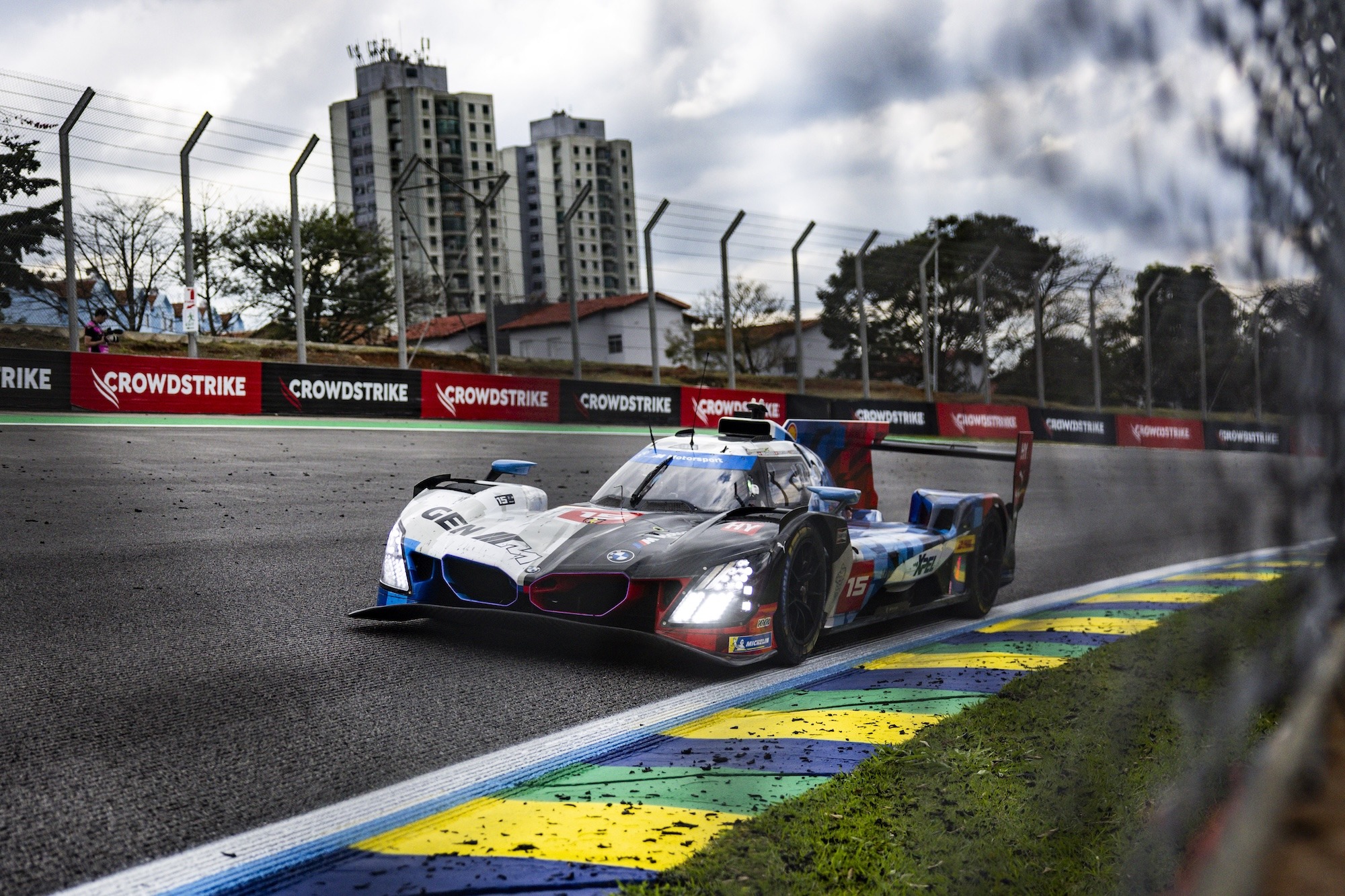 BMW gewinnt in São Paulo und belebt den WM-Kampf neu