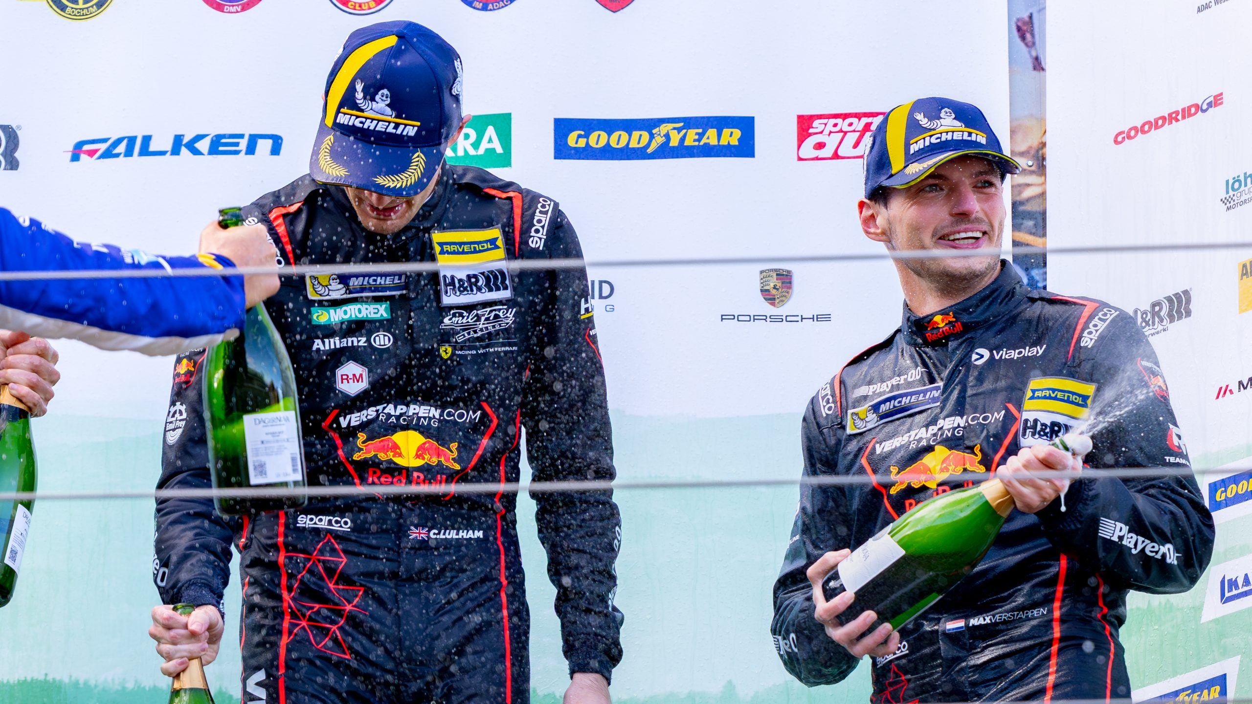 Doppel-Debüt: Verstappen gewinnt vor Scherer auf der Nordschleife