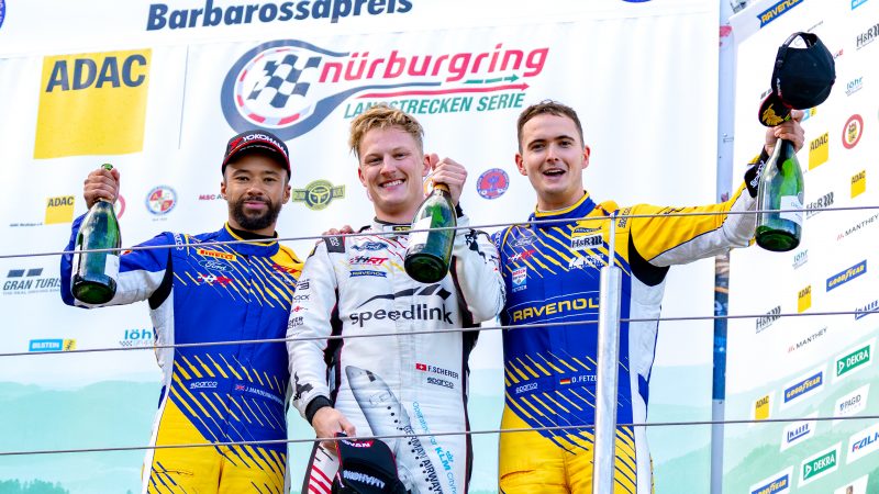 Fabio Scherer im Ford Mustang GT3 auf der Nürburgring Nordschleife.