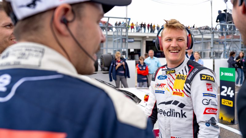 DTM-Pilot Fabio Scherer auf dem Sachsenring mit seiner Ford-Mannschaft von HRT.