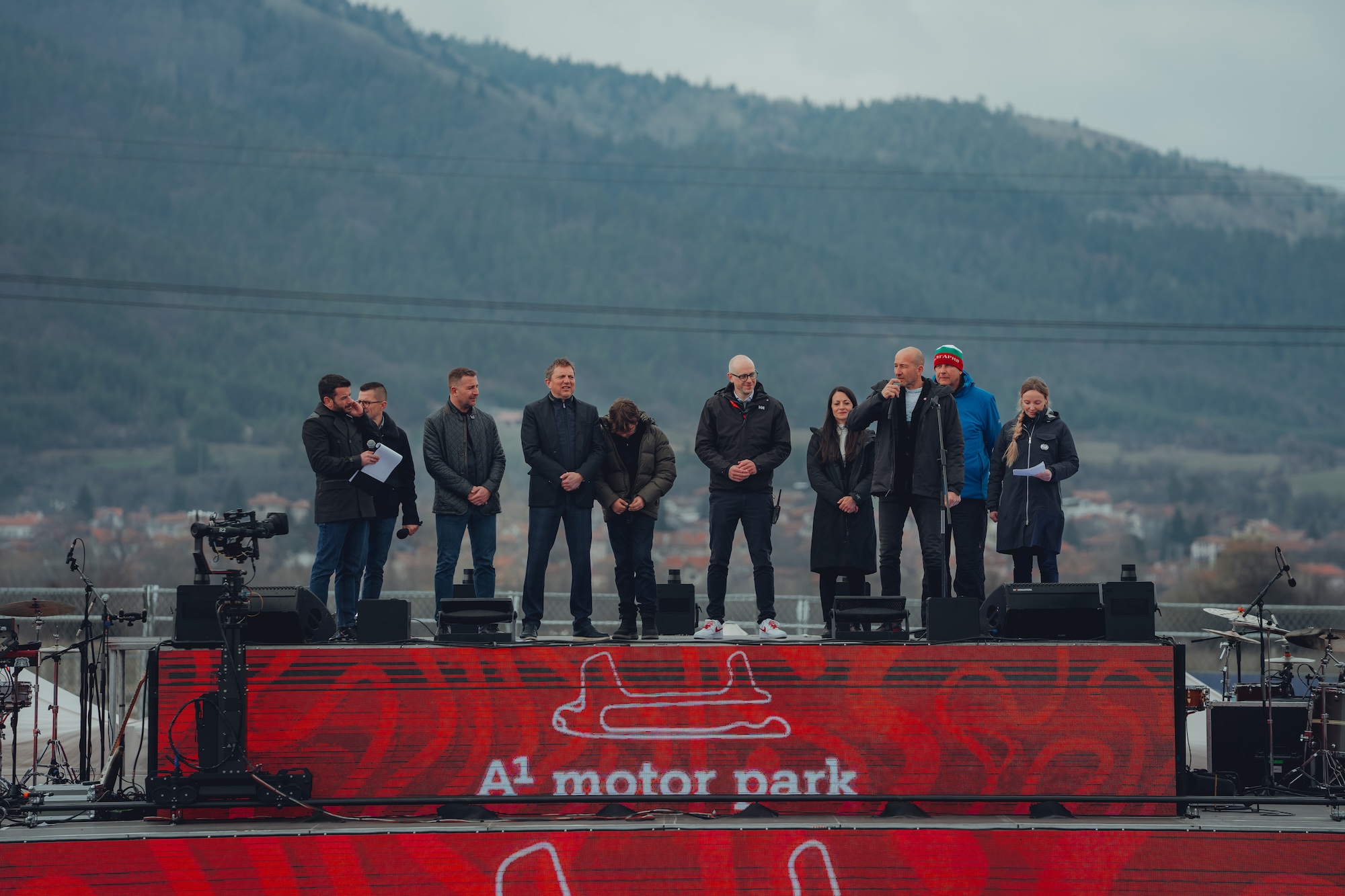 Das Team vom A1 Motor Park bei der Eröffnung im März