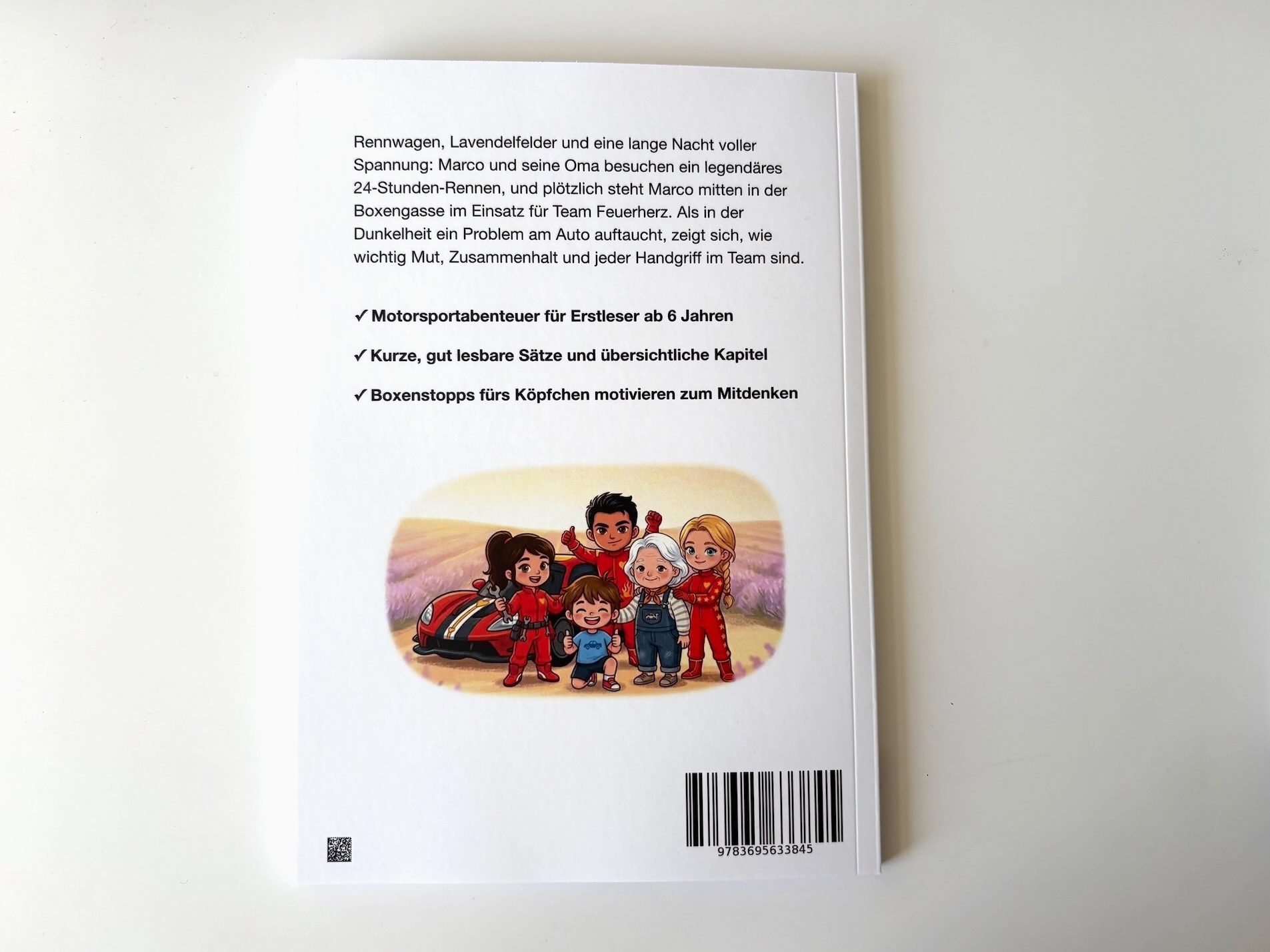 Die Rückseite vom neuen Kinderbuch für Erstleser: Die Helden der langen Nacht - Abenteuer beim 24-Stunden-Rennen