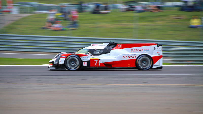 Knappe Pole für Toyota in Silverstone