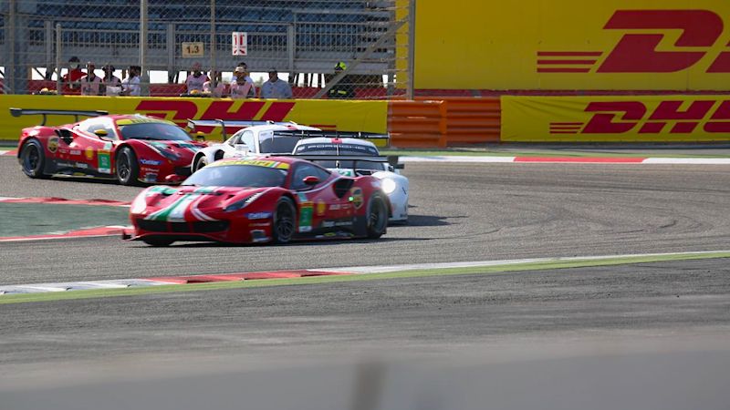 Ferrari gegen Porsche im Duell