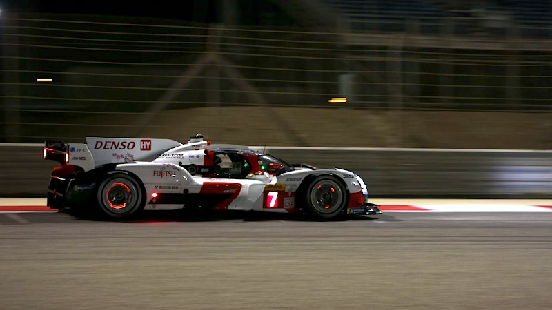 Toyota führt auch im FP2