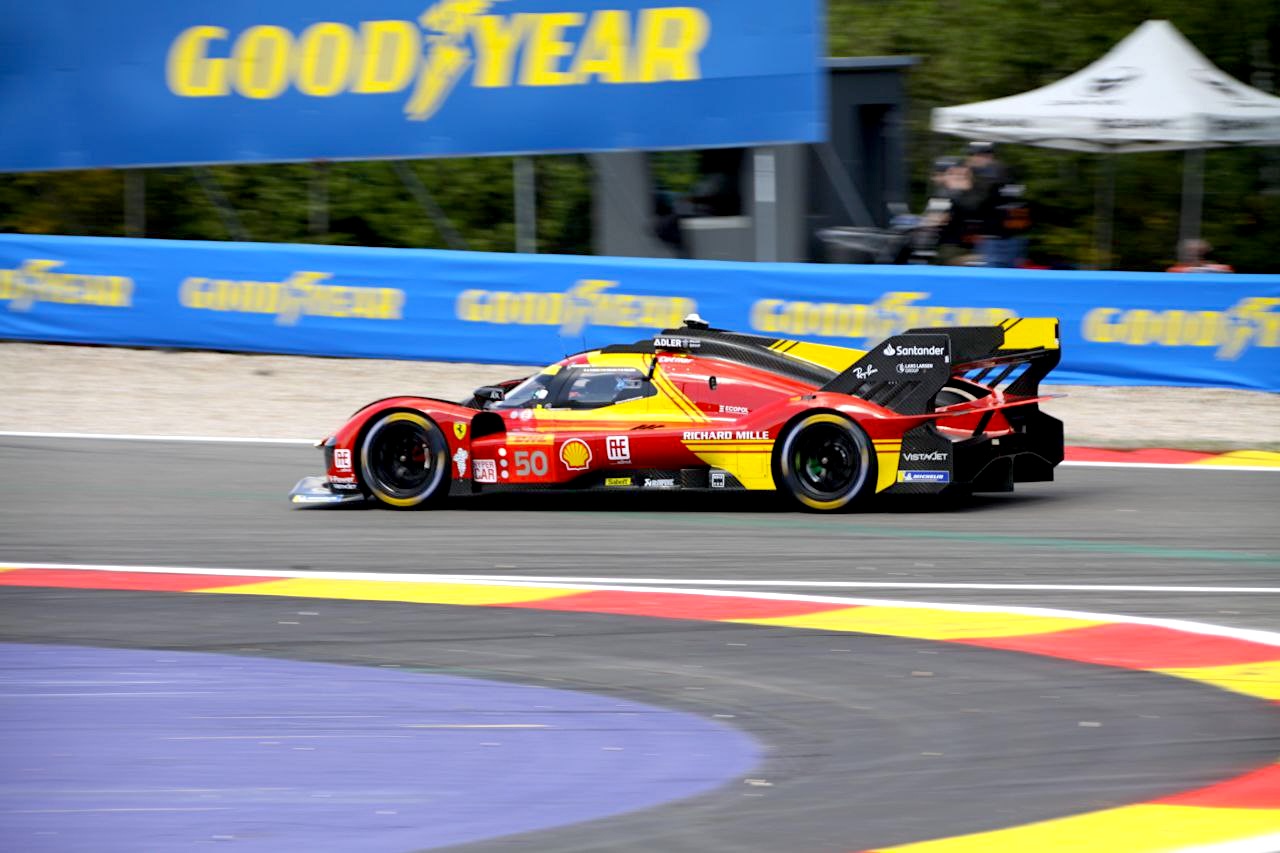 Ferrari, das schnellste Hypercar im FP1