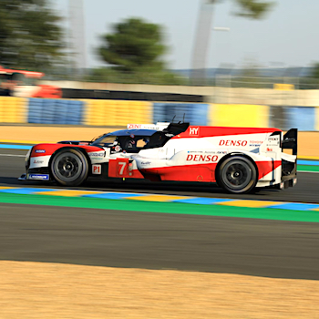Toyota bei Qualifying an der Spitze